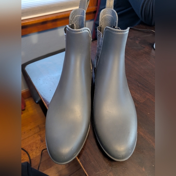 Storm by Cougar Celeste Rain Boot, Grey/Snake asking Print, Women's 11 - Picture 2 of 4